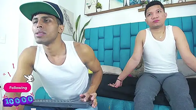 Interracial Snow Bunny online show from 05-25-26, 09:13