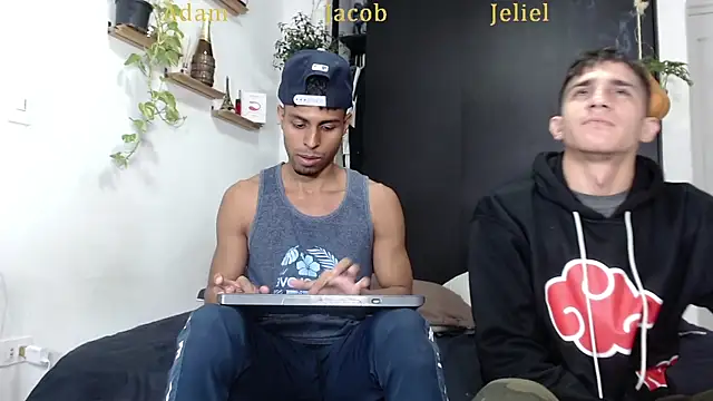 Interracial Snow Bunny online show from 01-05-26, 10:35