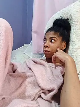 Samarajenyfer online show from 02-26-26, 04:23