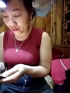Lovephay8x online show from 04-17-26, 11:46