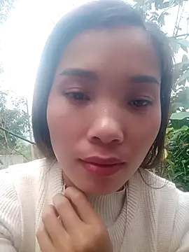 yeutinh00 online show from 12-23-25, 05:51