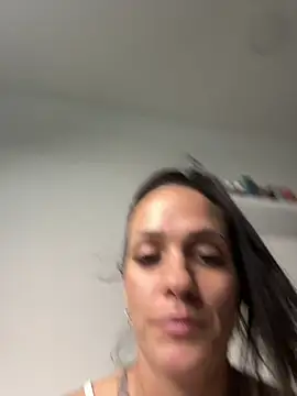 Snapshot of donatella07 chatting on 02-04-26, 02:39 donatella07 online show from 02-04-26, 02:39