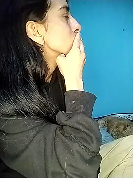 Snapshot of Alma_Kieran chatting on 01-11-26, 12:06 Alma Kieran online show from 01-11-26, 12:06