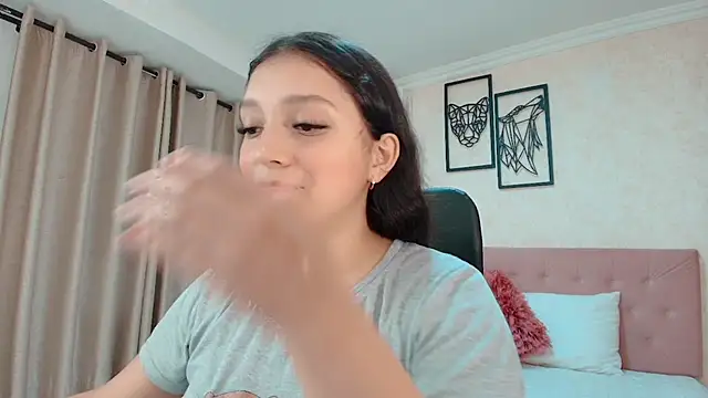 Snapshot of littlemolly_walcott chatting on 07-09-26, 10:53 littlemolly walcott online show from 07-09-26, 10:53