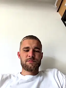 Benjamiinlt online show from 05-03-26, 12:09