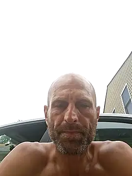 Snapshot of mechanicmark chatting on 06-26-26, 10:04 mechanicmark online show from 06-26-26, 10:04