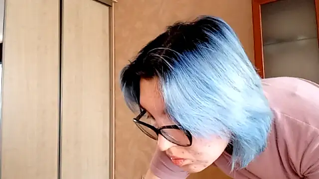 Snapshot of EvonTabb chatting on 01-14-26, 06:17 EvonTabb online show from 01-14-26, 06:17