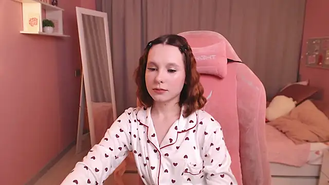 Haya Harareet online show from 02-06-26, 01:12