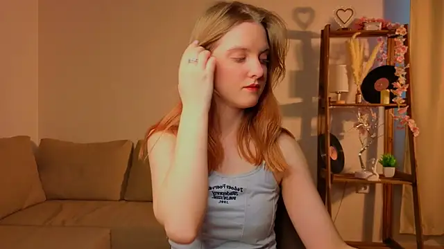 RennaHettes online show from 03-24-26, 01:05