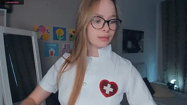 Snapshot of Icehoneybyte chatting on 01-07-26, 07:24 Icehoneybyte online show from 01-07-26, 07:24