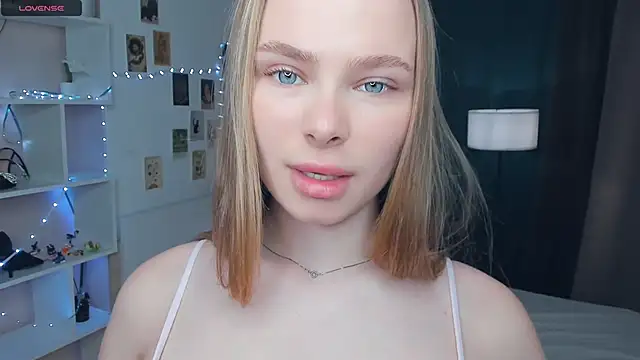 Icehoneybyte online show from 04-12-26, 07:11