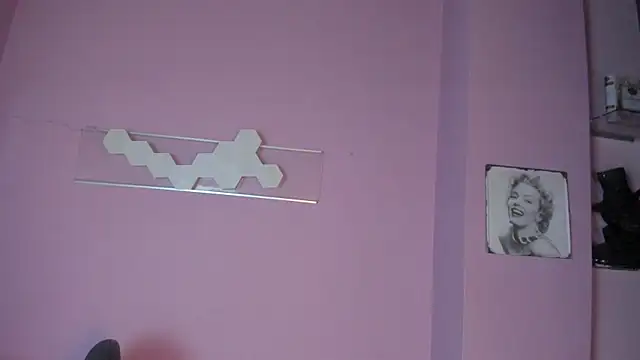 Isaa jonnes  online show from 01-14-26, 03:10