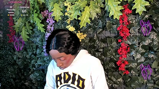 Isaa jonnes  online show from 01-09-26, 03:24