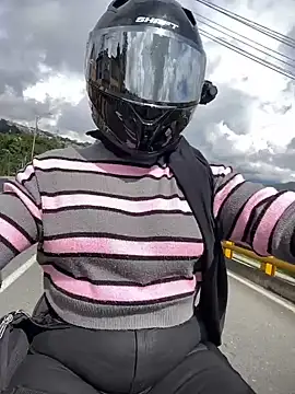 Scarlet auraa online show from 04-15-26, 07:40