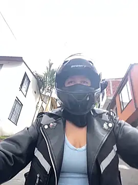 Scarlet auraa online show from 03-10-26, 08:46