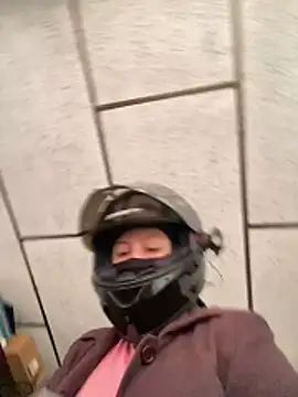 Scarlet auraa online show from 03-05-26, 05:31