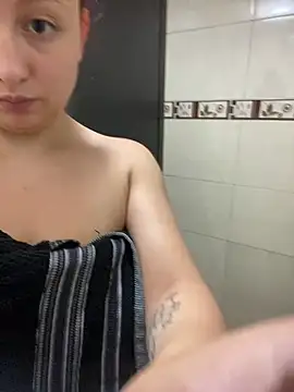 Scarlet auraa online show from 03-04-26, 08:27