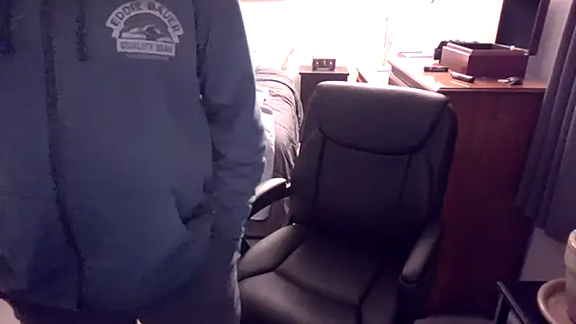 MatureSexy1700 online show from 01-15-26, 02:15