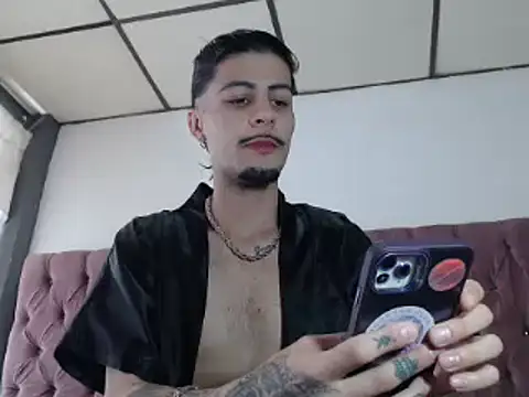 levconnor online show from 01-18-26, 03:48