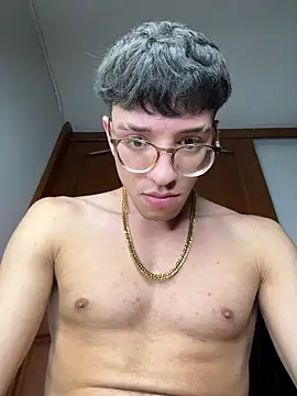 ArthurDavies  online show from 02-18-26, 06:11