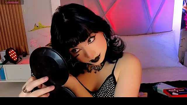 Sienna Desiree online show from 04-30-26, 02:57