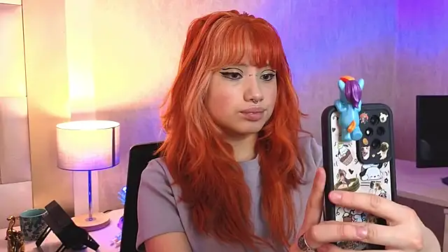 Snapshot of Sienna_Desiree chatting on 01-18-26, 12:19 Sienna Desiree online show from 01-18-26, 12:19