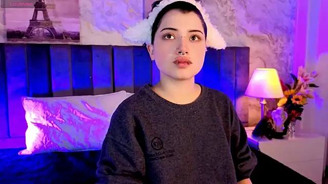 Sienna Desiree online show from 05-04-26, 01:25