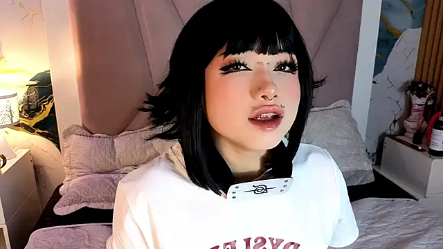 Sienna Desiree online show from 06-14-26, 04:35