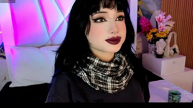 Sienna Desiree online show from 04-23-26, 02:07