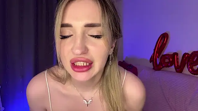  ViviV  online show from 04-05-26, 10:16