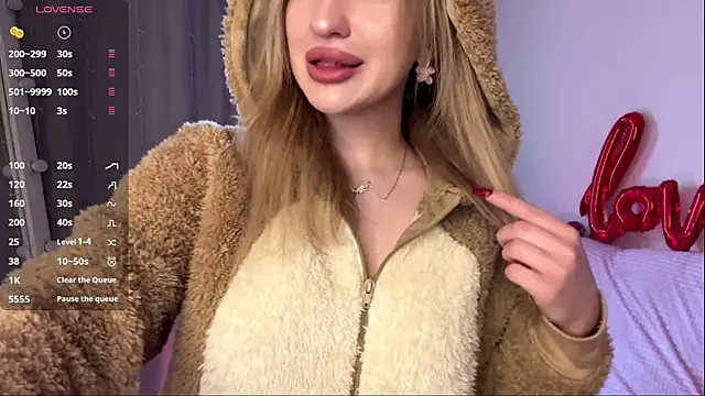  ViviV  online show from 04-03-26, 09:38