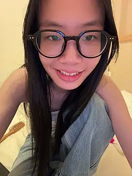 PetiteTight online show from 06-01-26, 01:55