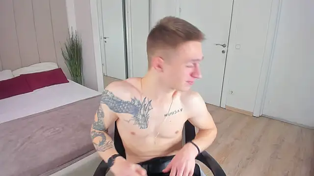 LEO  MILLER online show from 01-05-26, 07:06