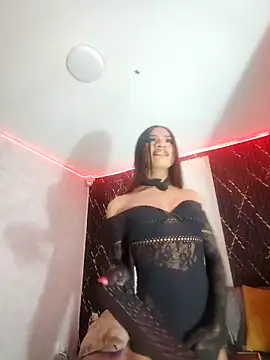 Isis Hot   online show from 02-20-26, 11:17