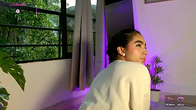adelineevs online show from 05-23-26, 10:47