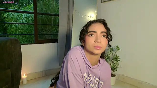 Snapshot of adelineevs chatting on 01-12-26, 09:52 adelineevs online show from 01-12-26, 09:52