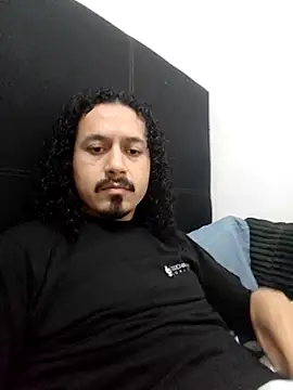 CarlosGM77 online show from 04-20-26, 03:02