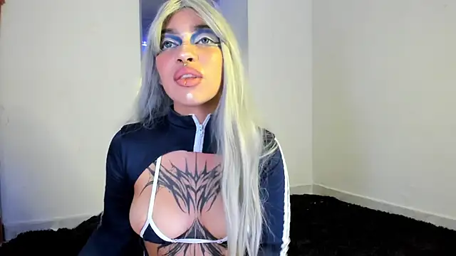 Ashnikko   online show from 01-14-26, 04:38