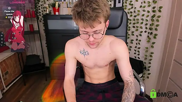 Snapshot of Tomas_Norton chatting on 02-14-26, 05:18 Tomas Norton online show from 02-14-26, 05:18