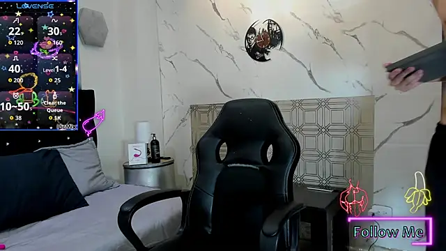 asher lux online show from 04-09-26, 08:04