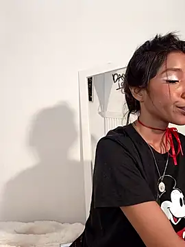 DAMMLEYLA online show from 01-17-26, 05:44