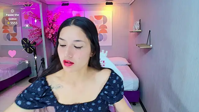 Snapshot of Sol_rousse chatting on 01-14-26, 11:58 Sol rousse online show from 01-14-26, 11:58