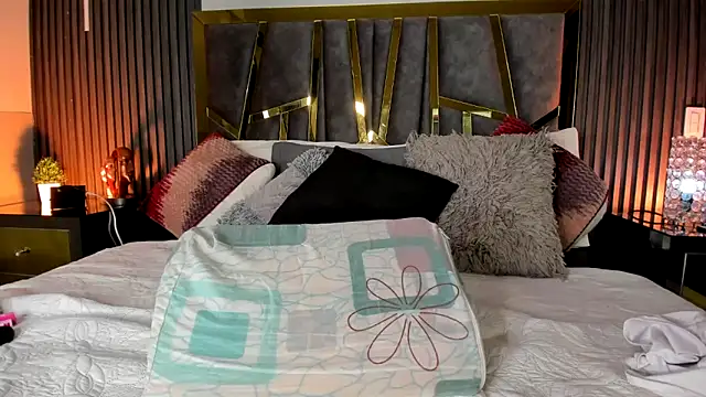 Chloe Connor online show from 04-05-26, 03:19