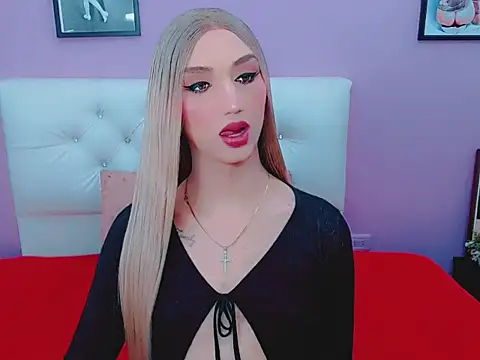 shantal gil online show from 04-17-26, 04:48