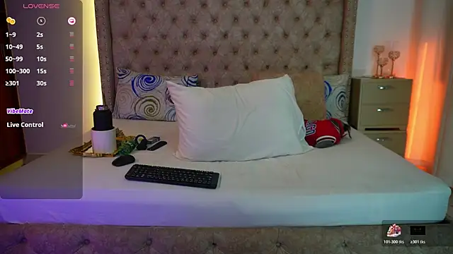 Snapshot of xkassandraxx chatting on 07-07-26, 06:27 xkassandraxx online show from 07-07-26, 06:27