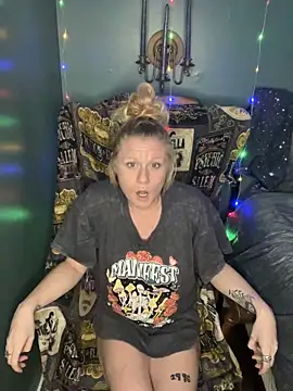 Autumn paige online show from 02-06-26, 02:40