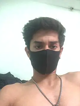 karan72819 online show from 03-07-26, 10:21