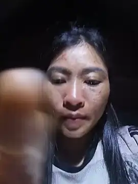 Snapshot of Hiniyk2 chatting on 07-19-26, 01:47 Hiniyk2 online show from 07-19-26, 01:47