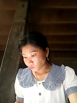 Snapshot of Hiniyk2 chatting on 06-15-26, 10:26 Hiniyk2 online show from 06-15-26, 10:26