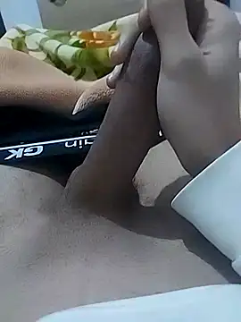 Snapshot of lhow chatting on 02-14-26, 07:36 lhow online show from 02-14-26, 07:36